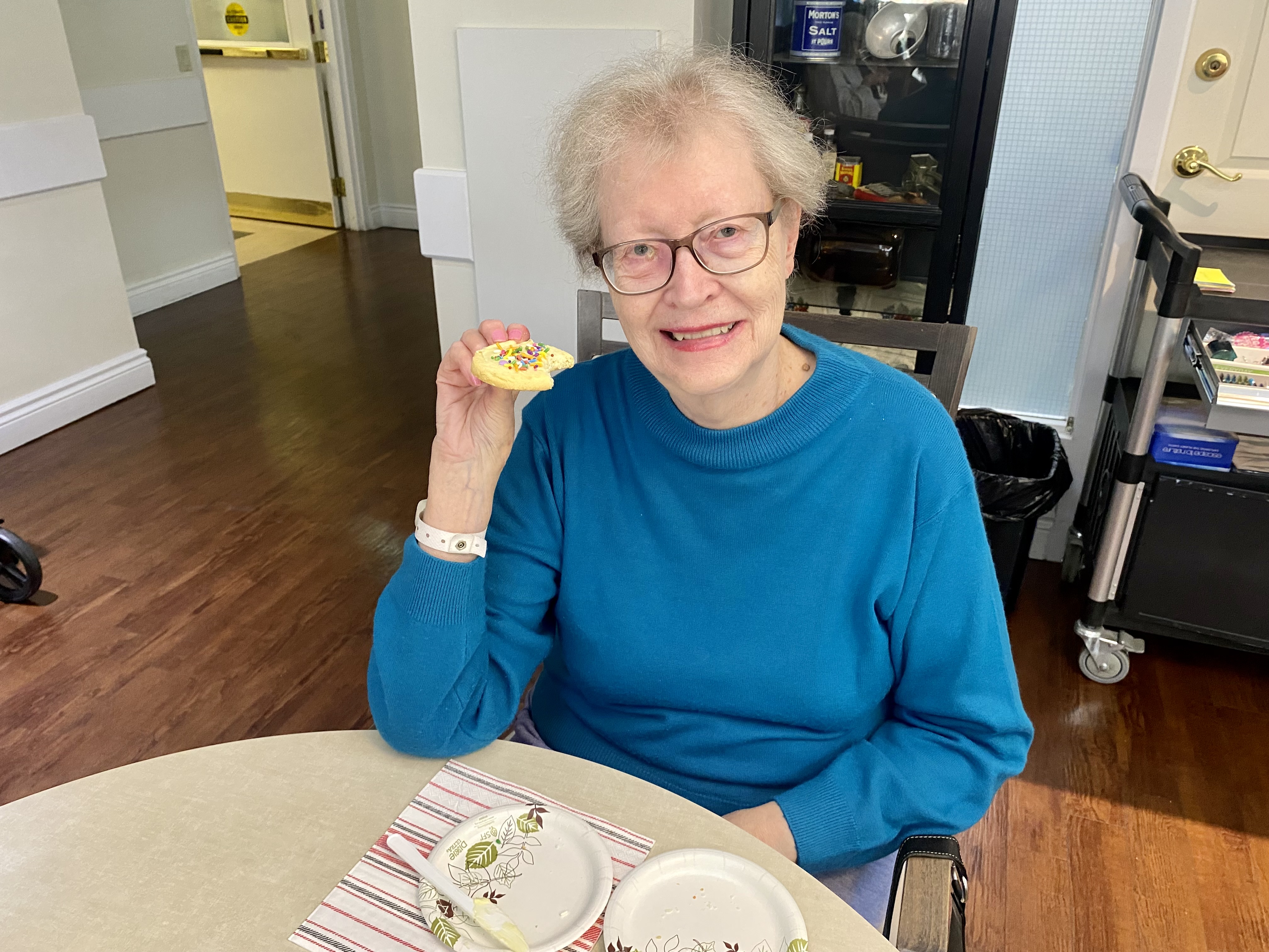 Image of resident decorating cookies.